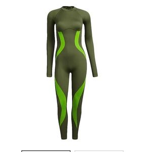 Ivy Park Knit Catsuit Green Collection. 100% AUTHENTIC SZ Med. Adidas X Beyoncé